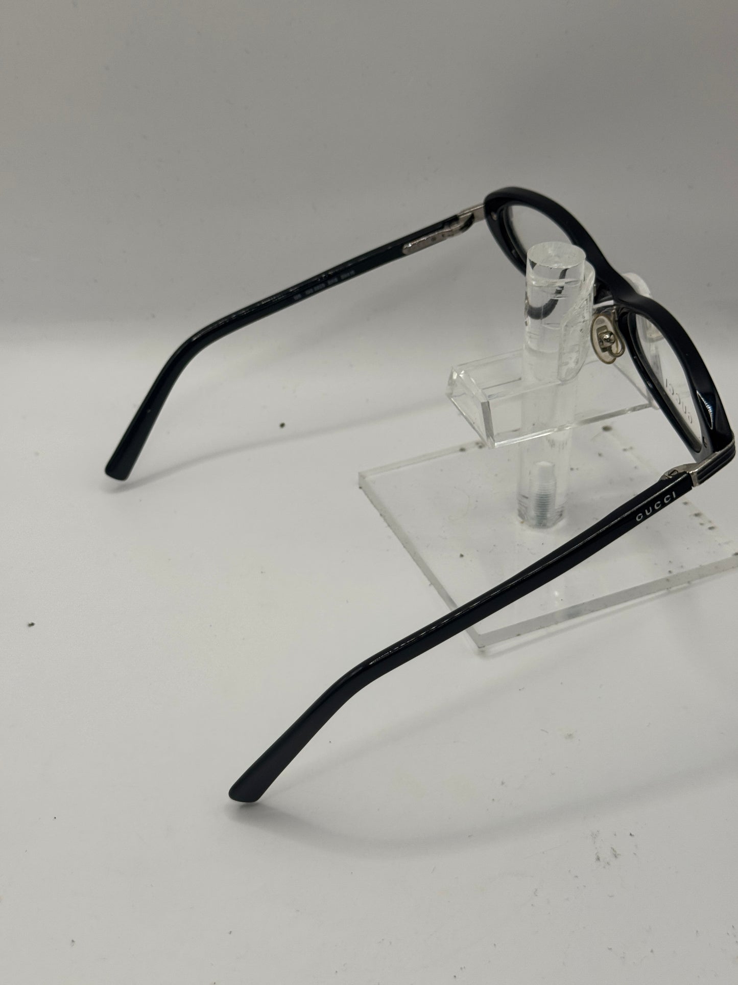 Gucci 2929 Eyeglasses in color Ekb00