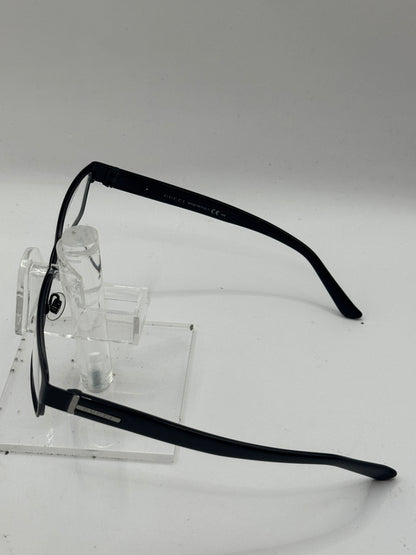 Gucci 1954 Eyeglasses in color M7a00