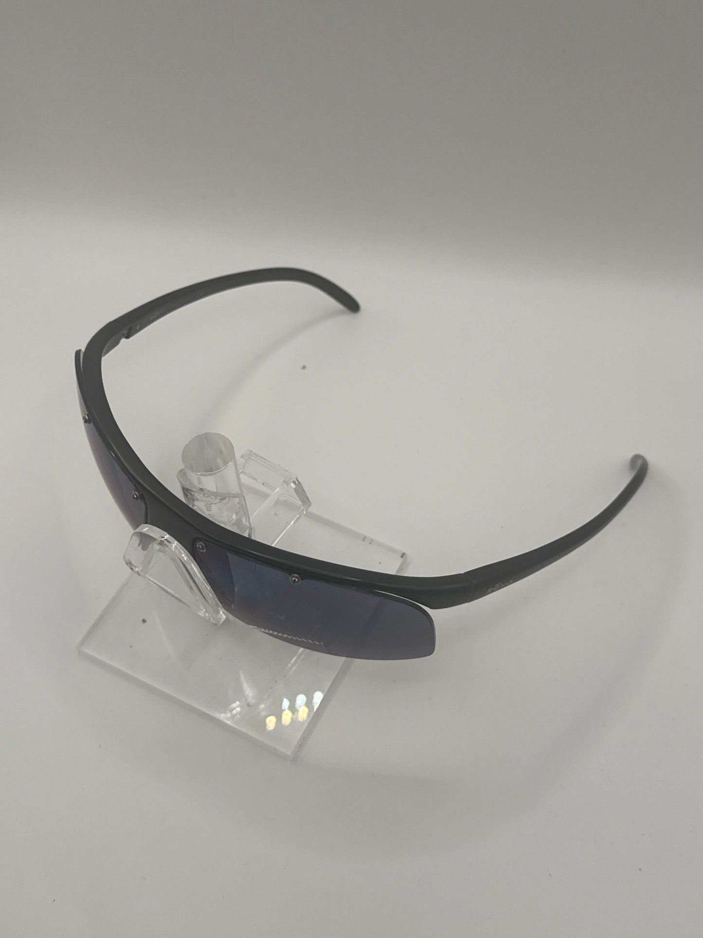 Revo 4011 Sunglasses in color 801s9v