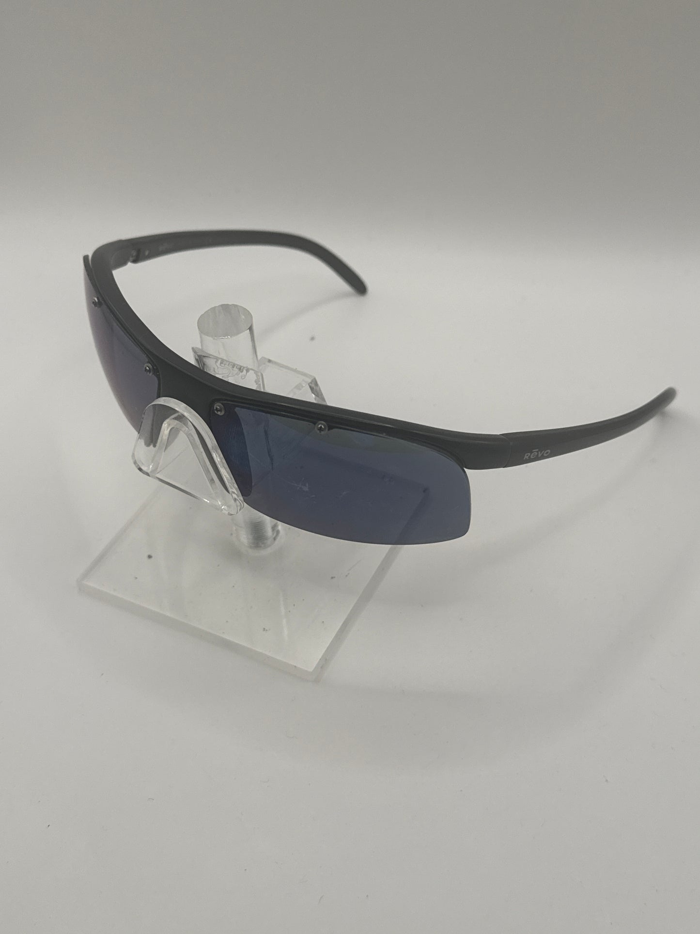 Revo 4011 Sunglasses in color 801s9v
