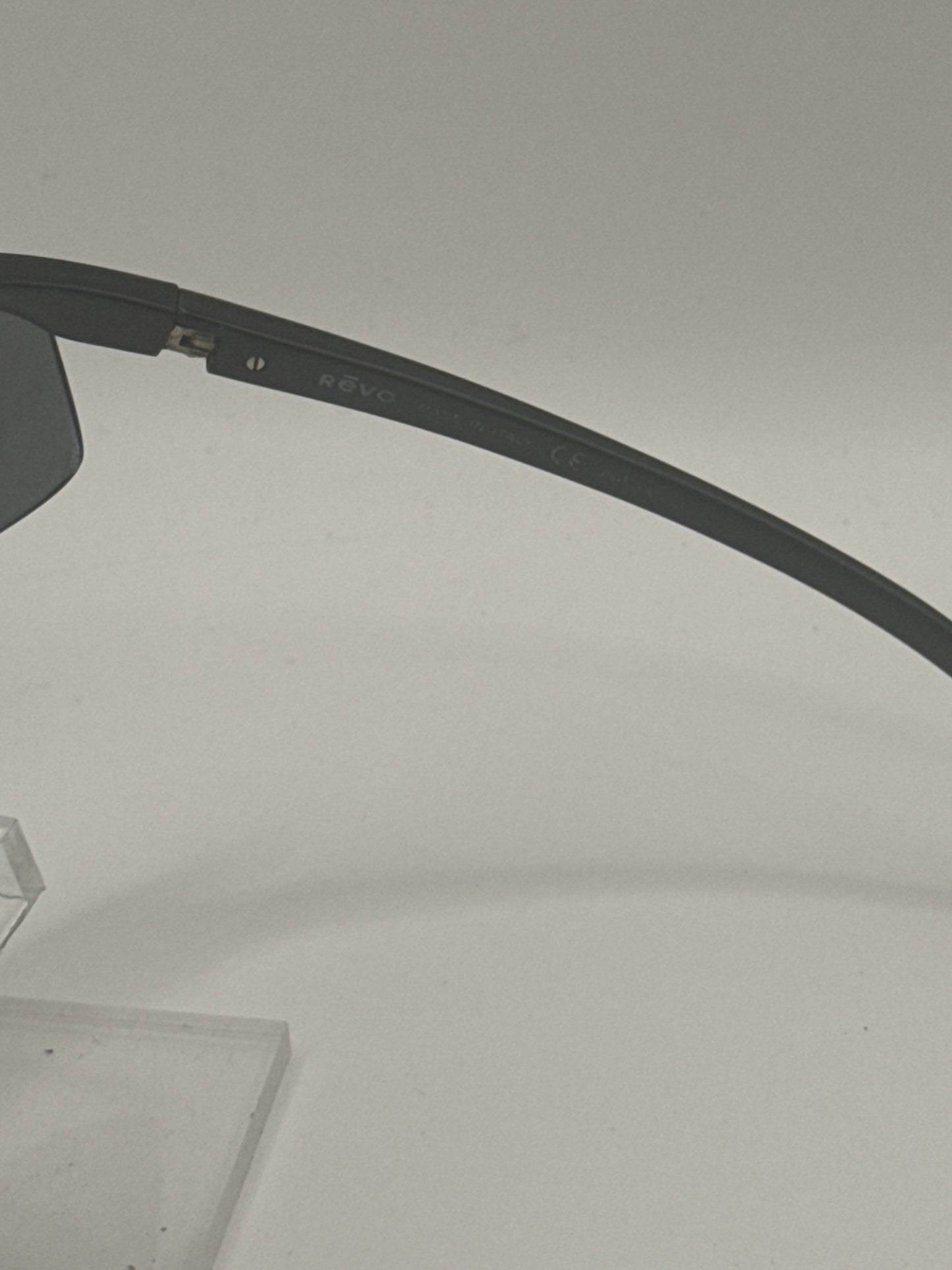 Revo 4011 Sunglasses in color 801s9v