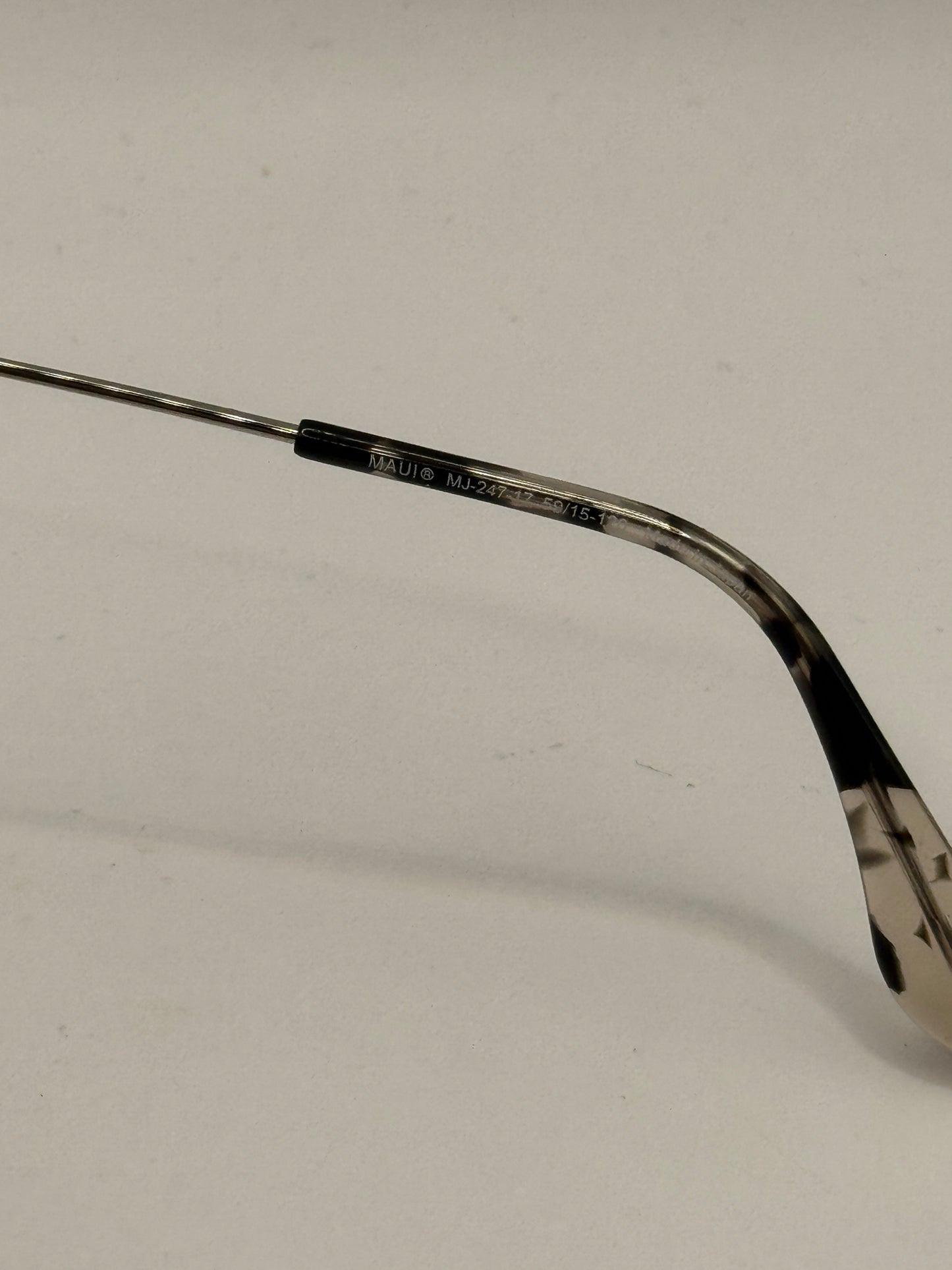 Maui Jim Cliff House 247 Sunglasses in color 17