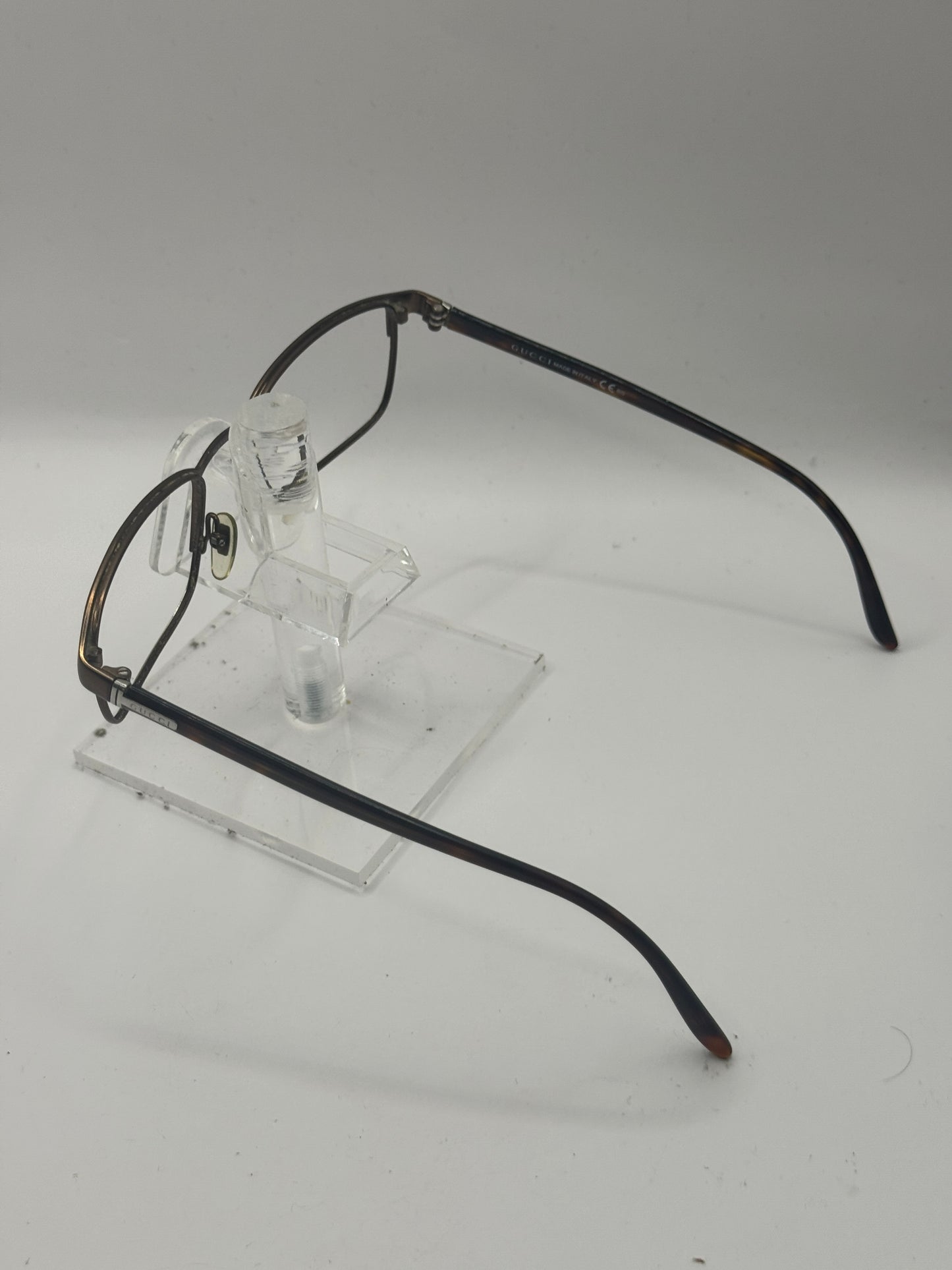 Gucci 2233 Eyeglasses in color Cux