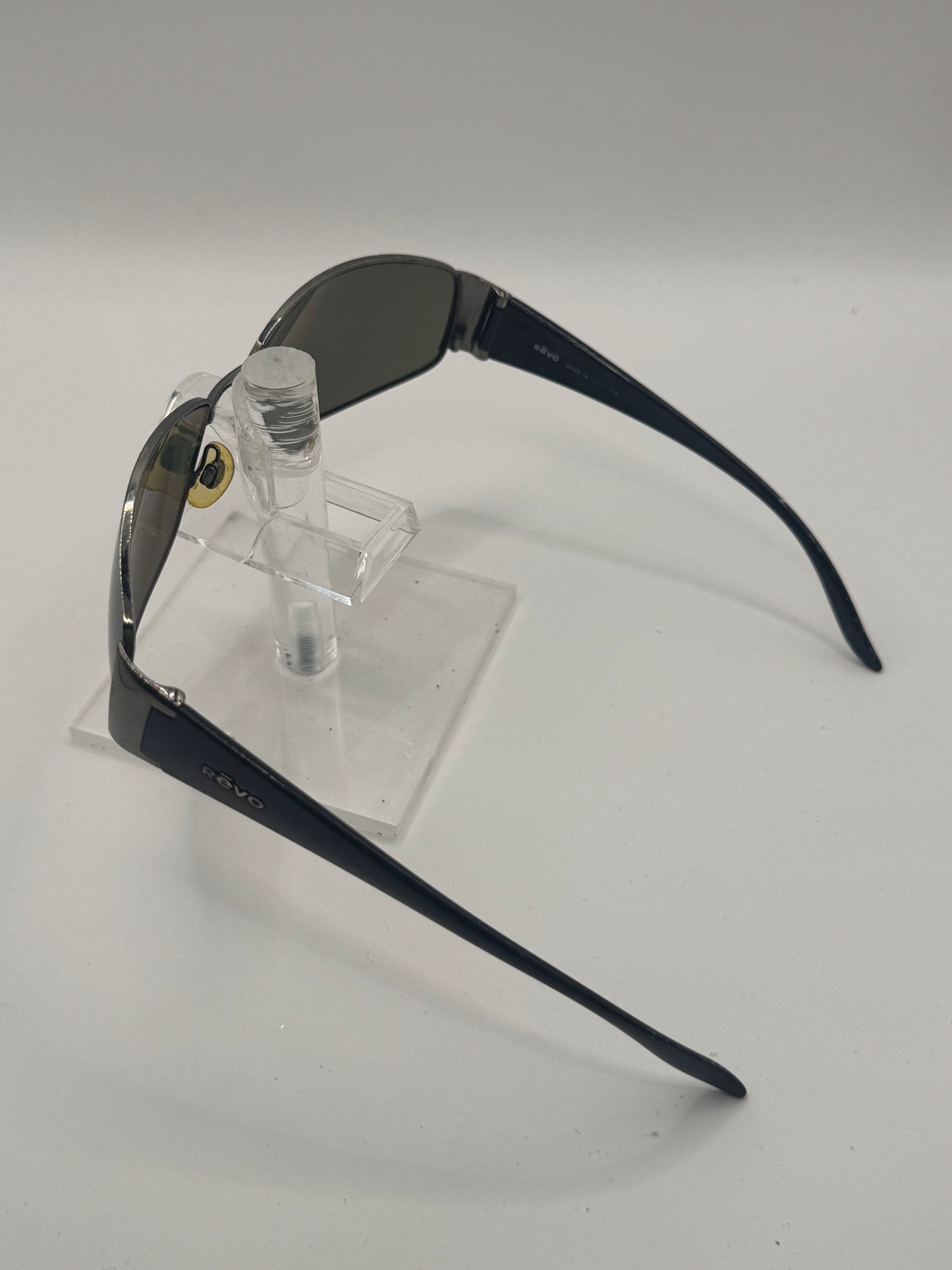 Revo 3065 Sunglasses in color 080j7