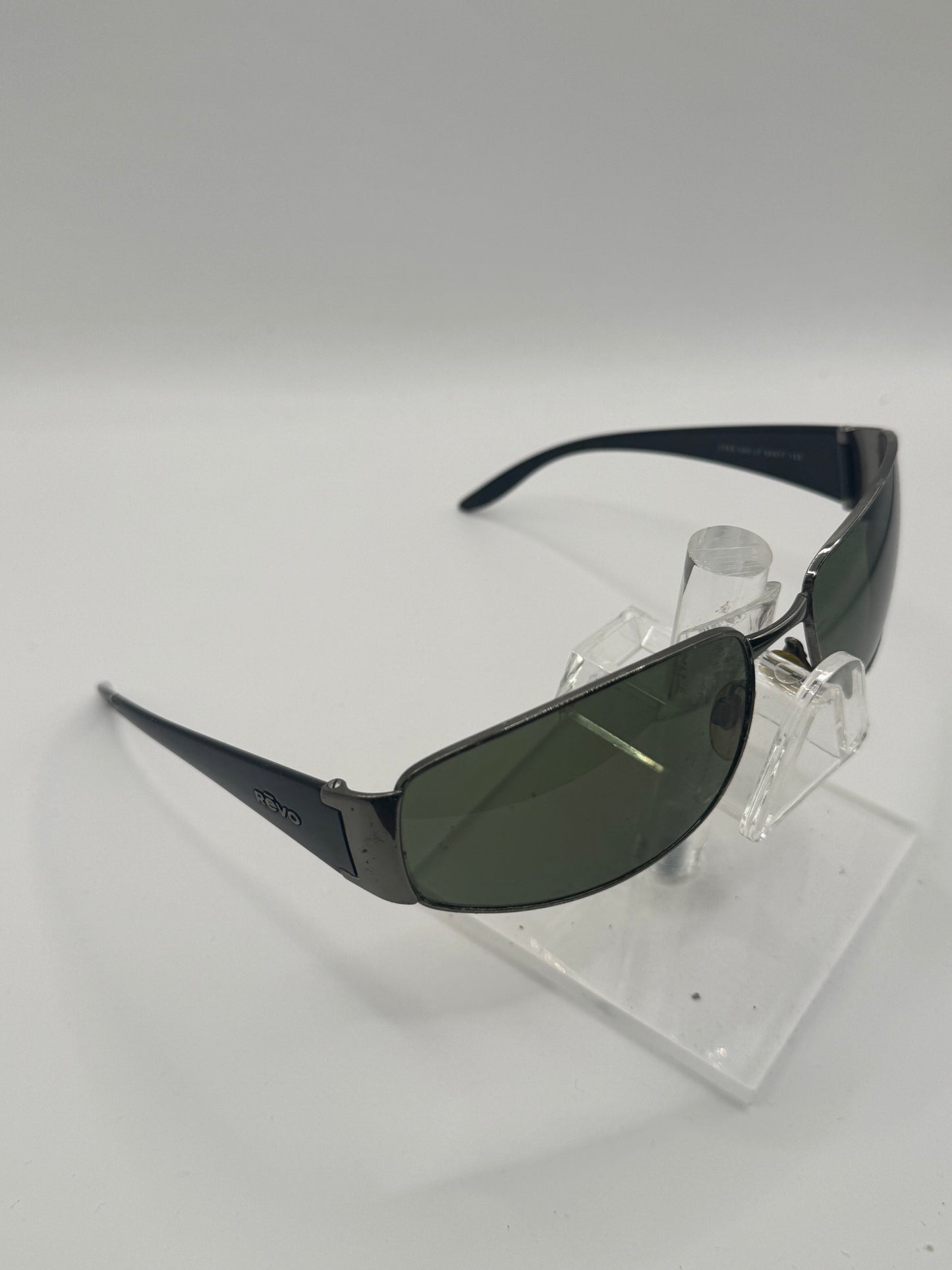 Revo 3065 Sunglasses in color 080j7