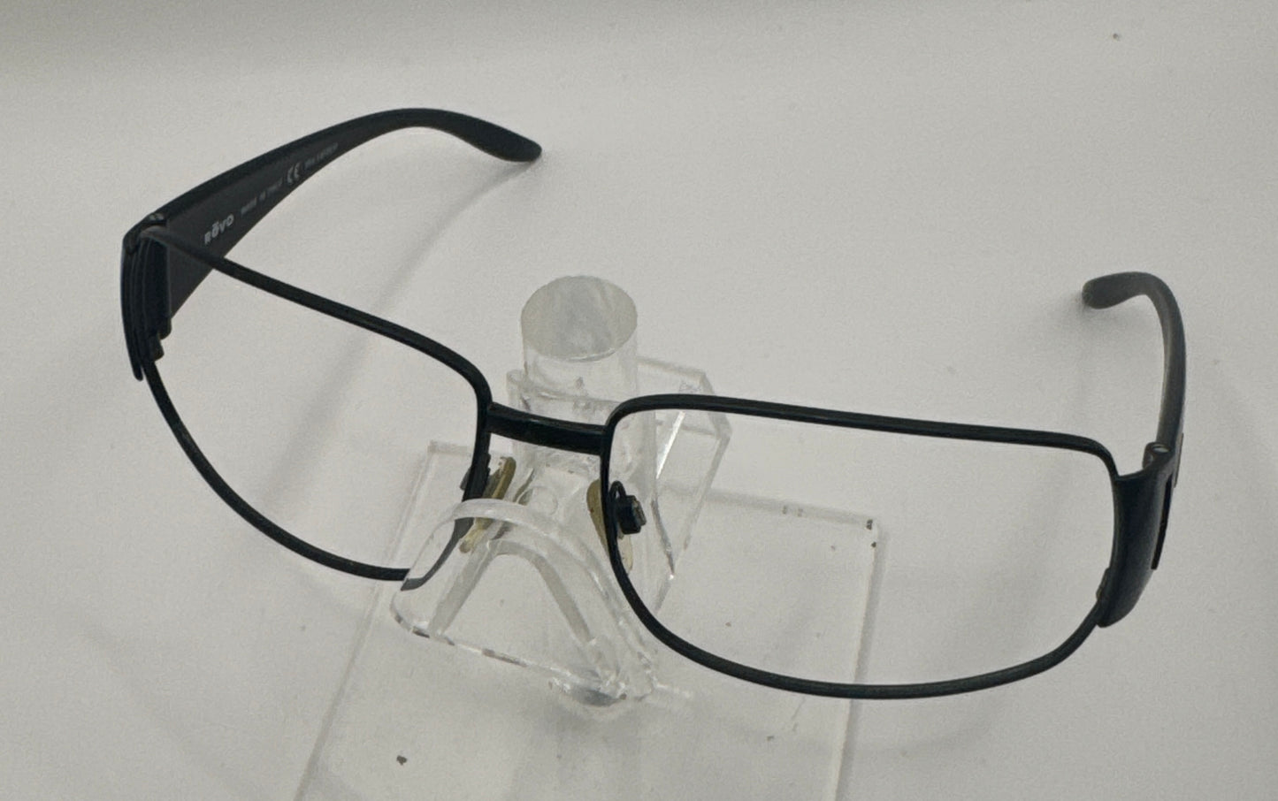 Revo 3076 Sunglasses in color 001j7