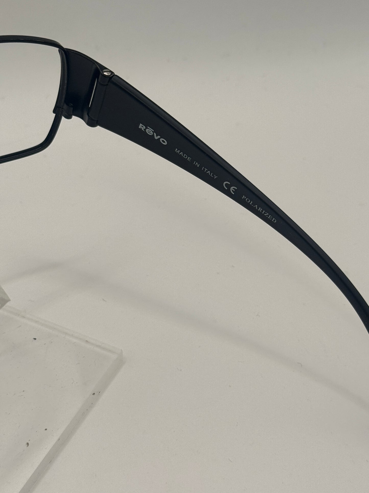 Revo 3076 Sunglasses in color 001j7