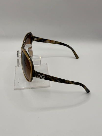 Dolce Gabbana 4048 Sunglasses in color 85113