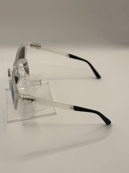 Maui Jim Tail Slide 740 Sunglasses in color 05cm