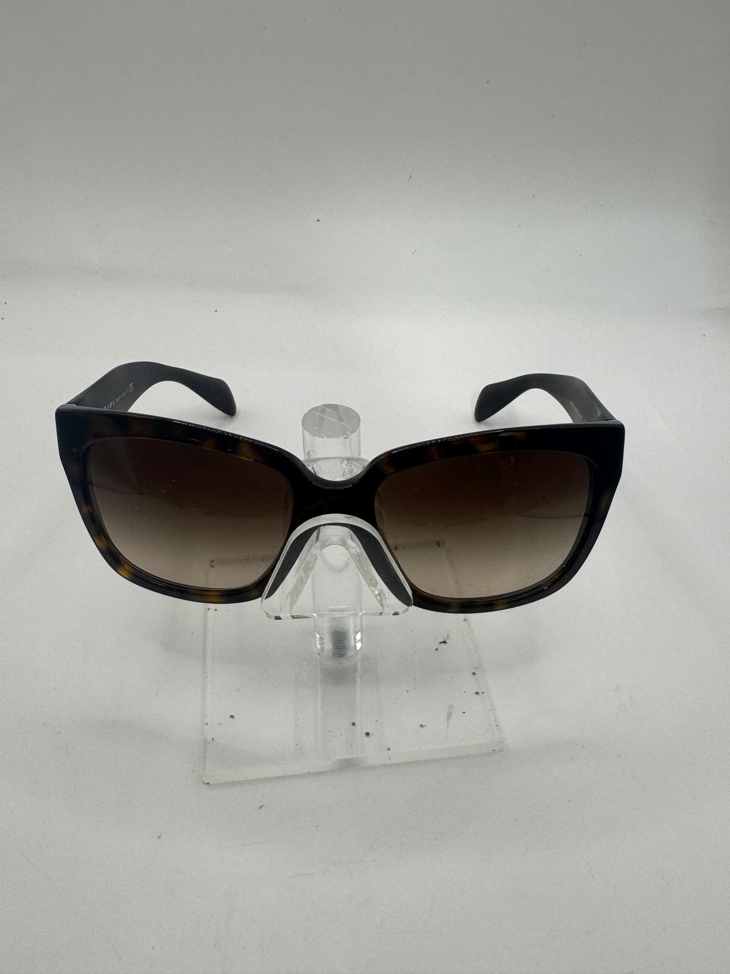 Prada Spr07p Sunglasses in color 2au6s1