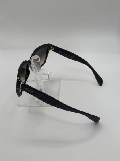 Prada Spr07p Sunglasses in color 2au6s1