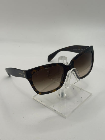 Prada Spr07p Sunglasses in color 2au6s1