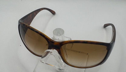 Prada Spr07g Sunglasses in color 2au2z1