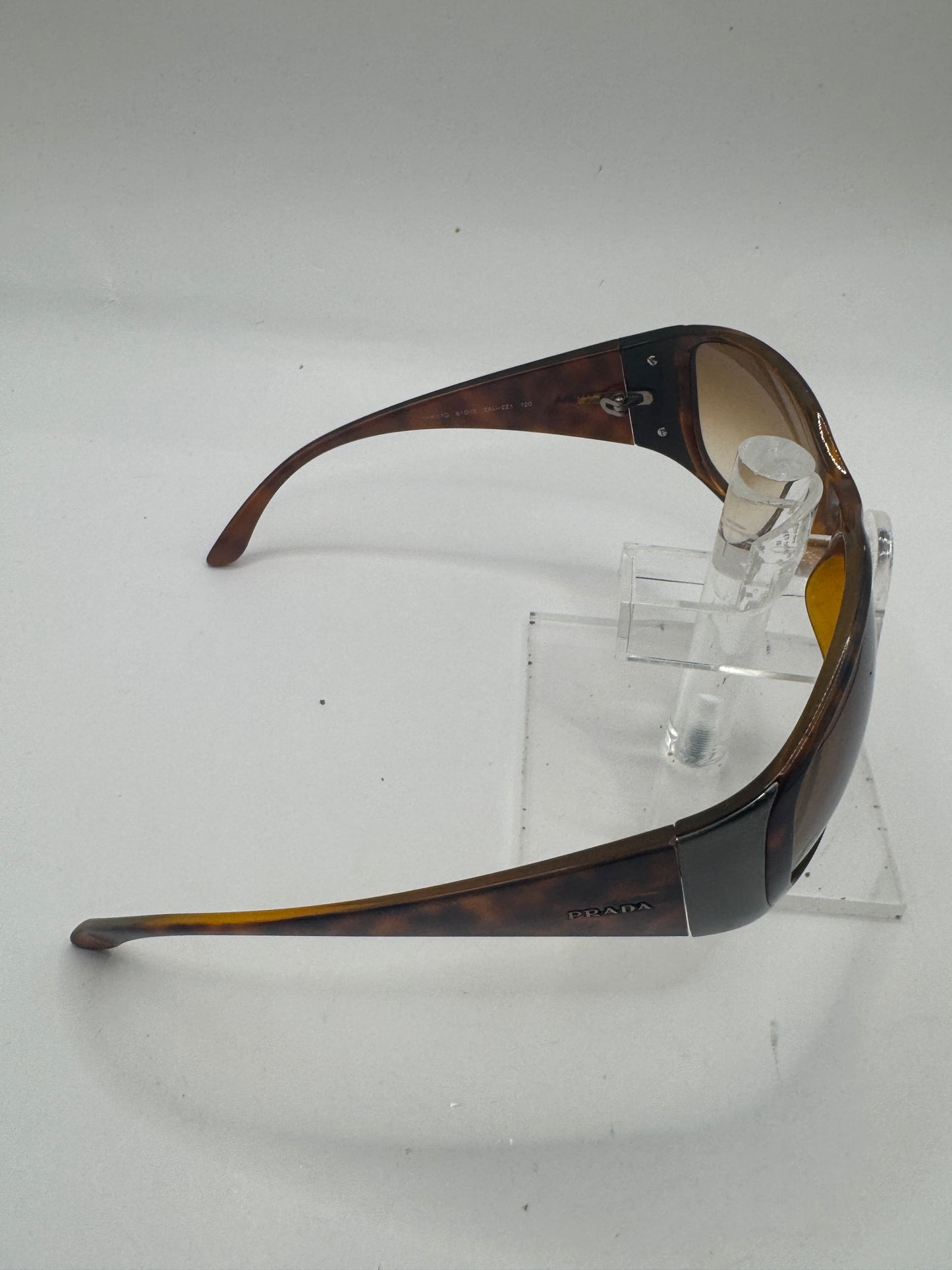 Prada Spr07g Sunglasses in color 2au2z1