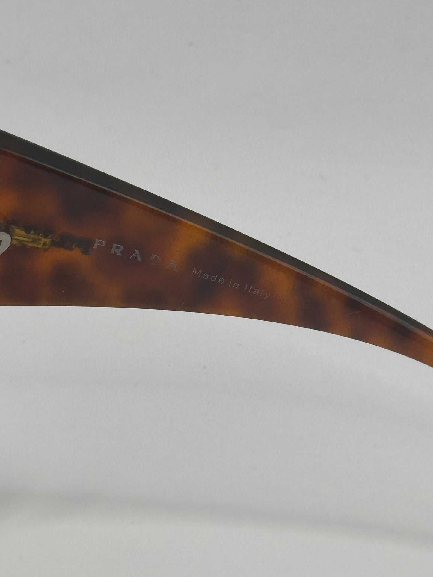 Prada Spr07g Sunglasses in color 2au2z1