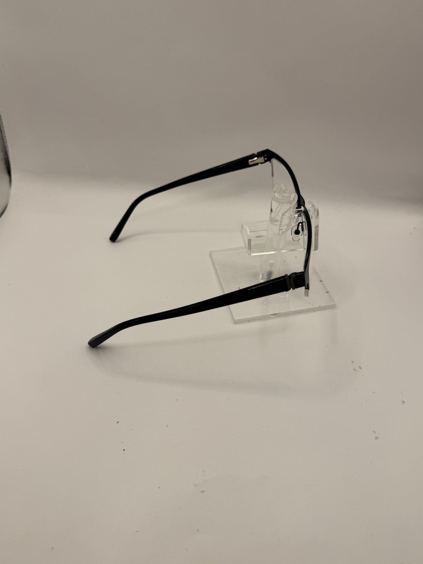 Jones New York J349 Eyeglasses in color Black