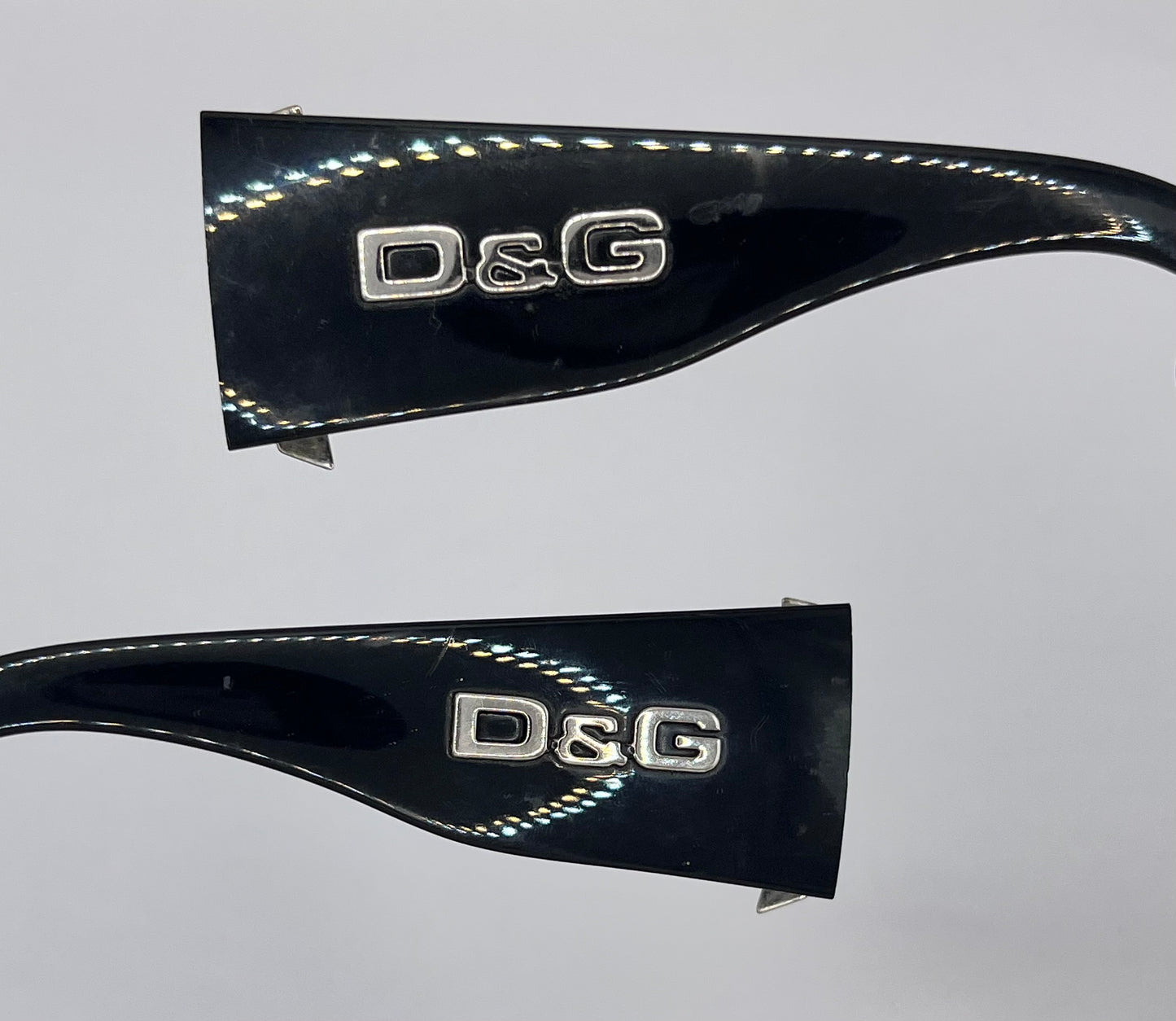 D&g 8039 Both Temples Black