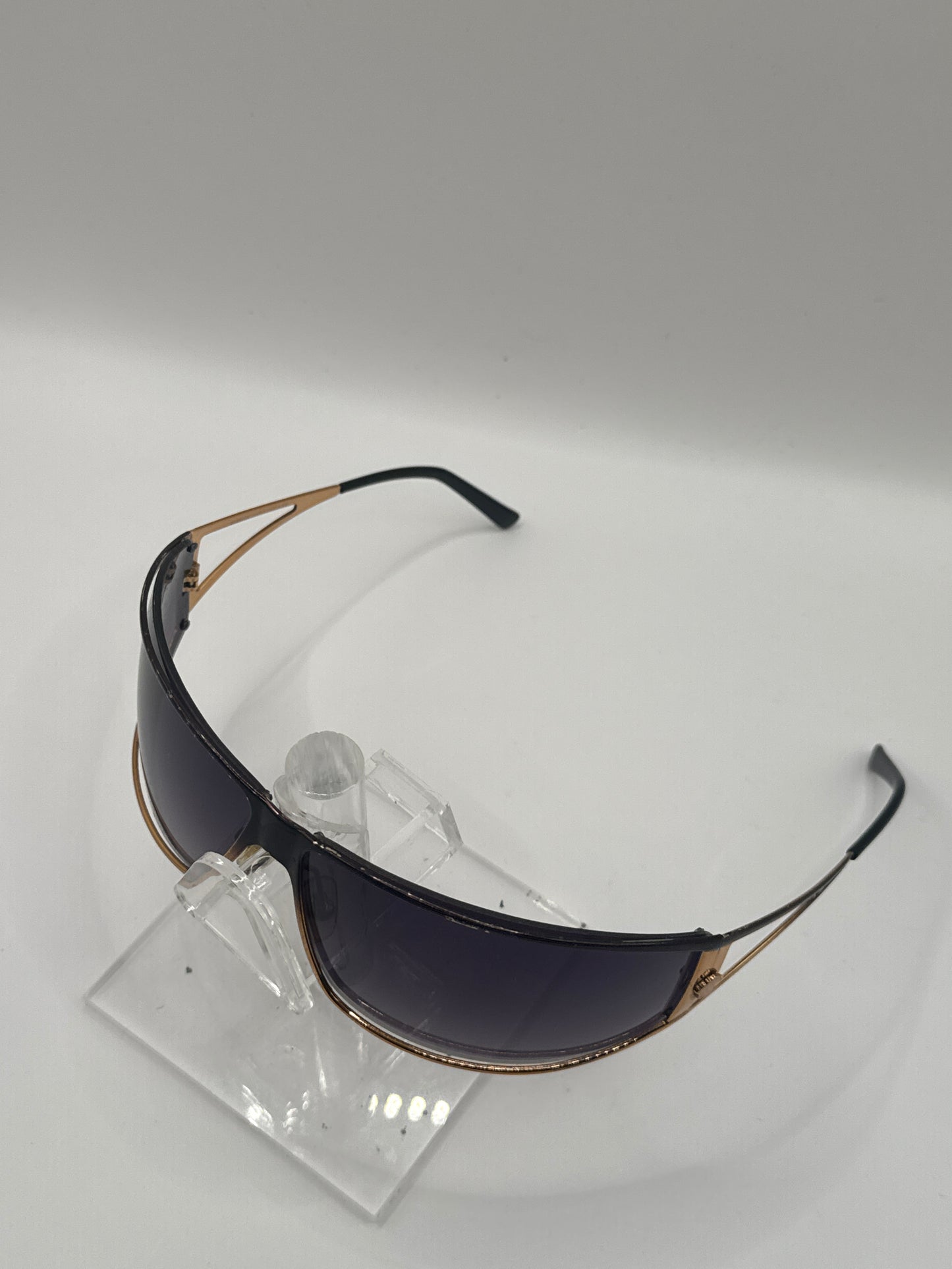 Versace 2040 Sunglasses in color 116613