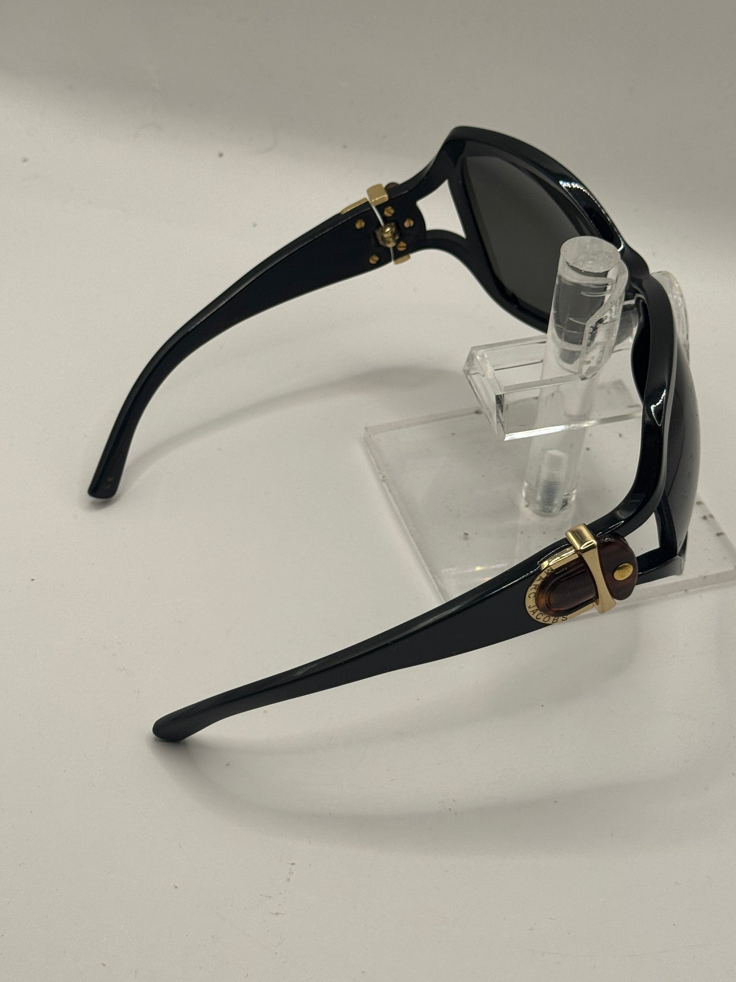Marc Jacobs 099 Sunglasses in color D2895