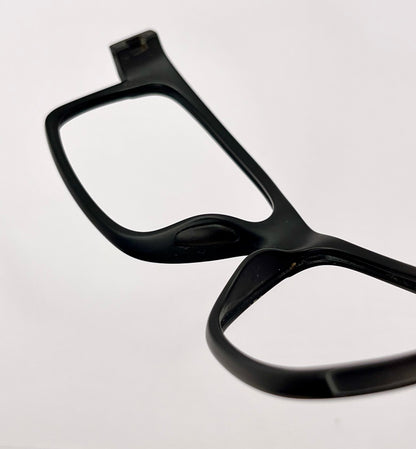 Costa Del Mar Half Moon 200 Front Face Black