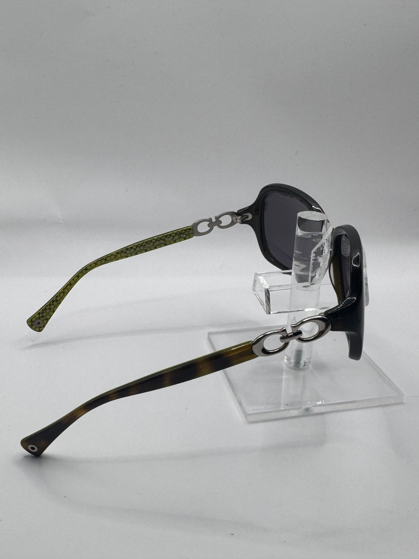 Coach 8019 Sunglasses in color 50368e