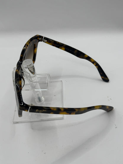 Maui Jim Coco Palms 720 Sunglasses in color 10