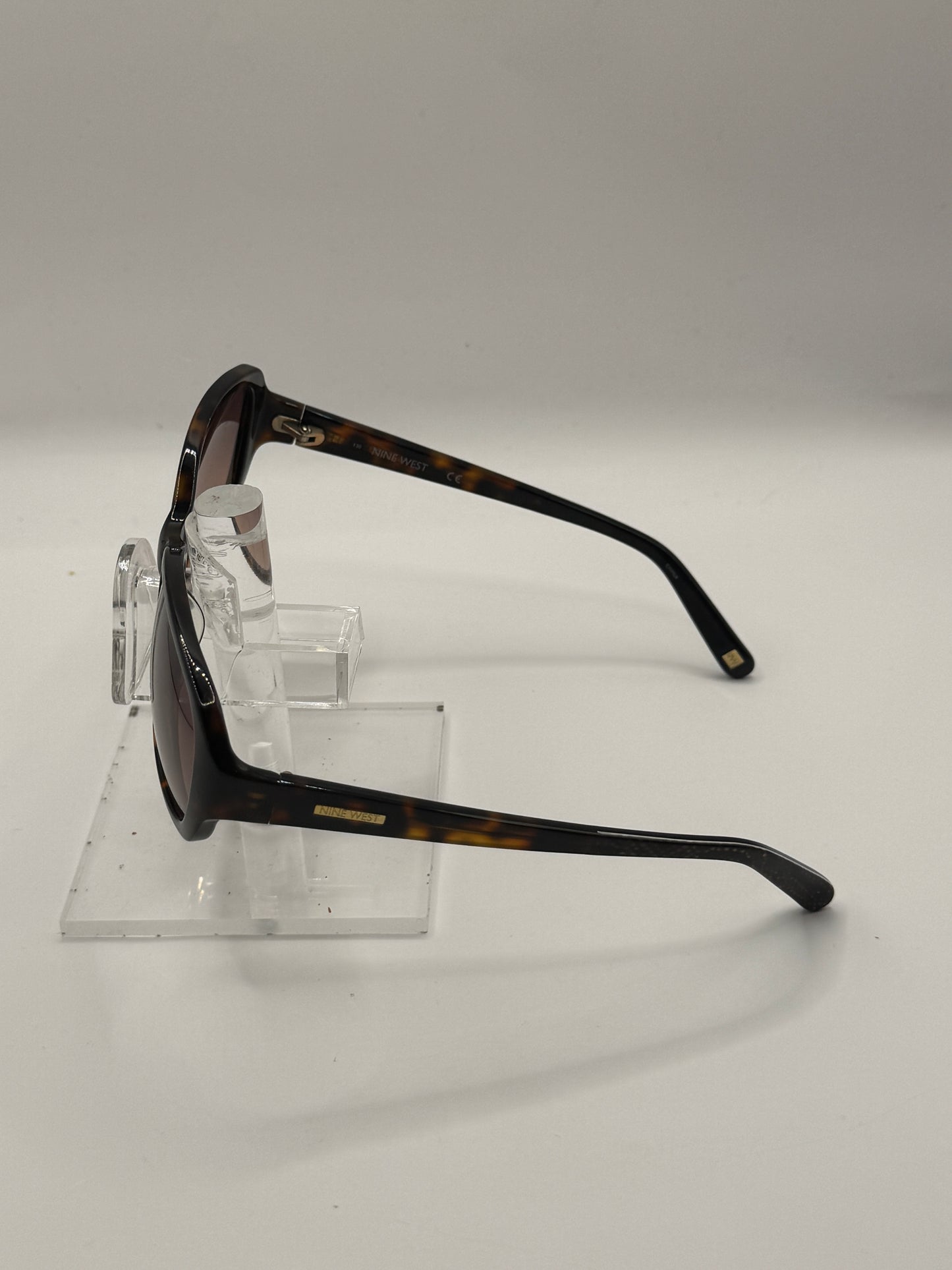 Nine West 569s Sunglasses in color 218