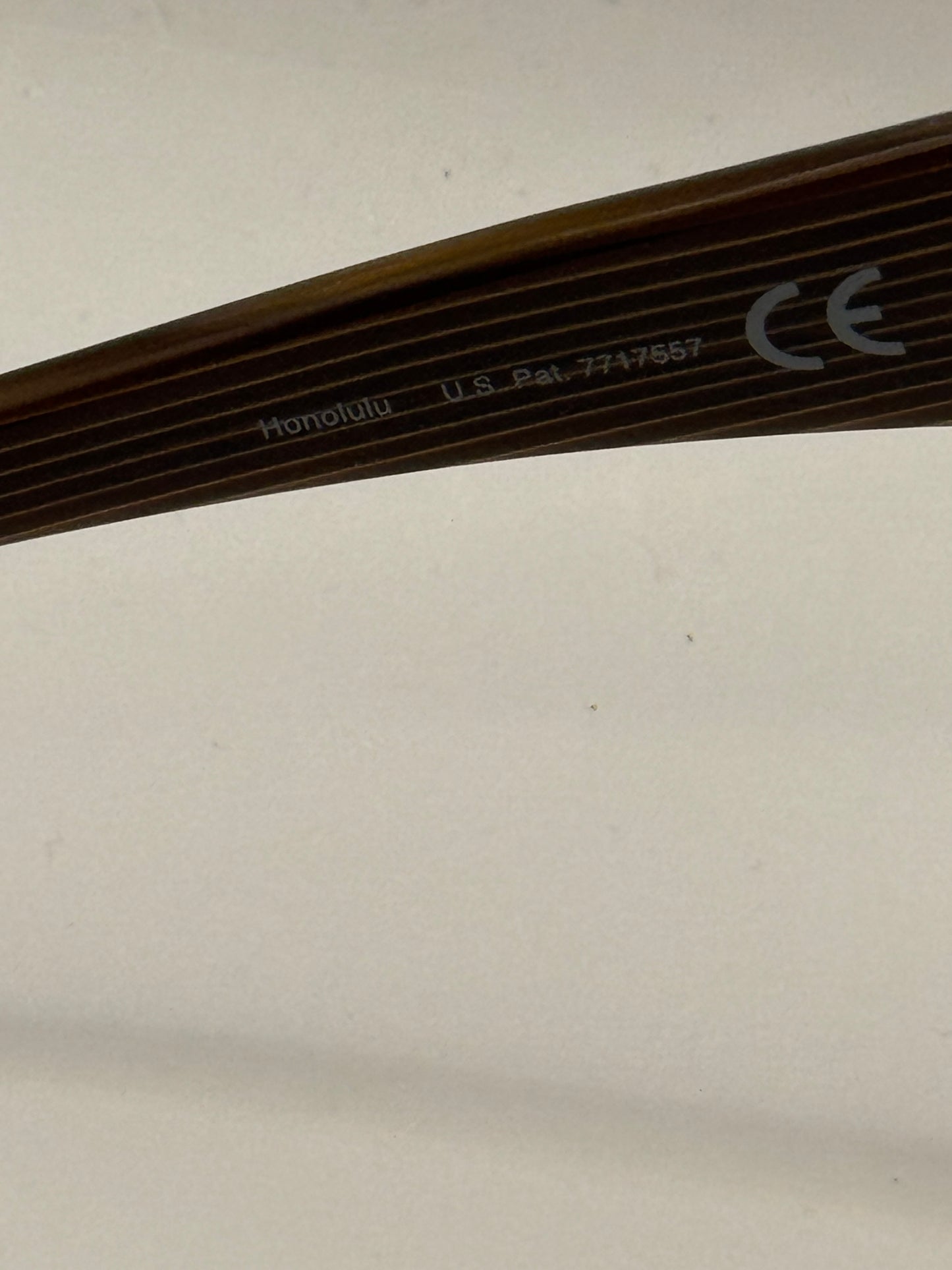 Maui Jim Honolulu 520 Sunglasses in color 23