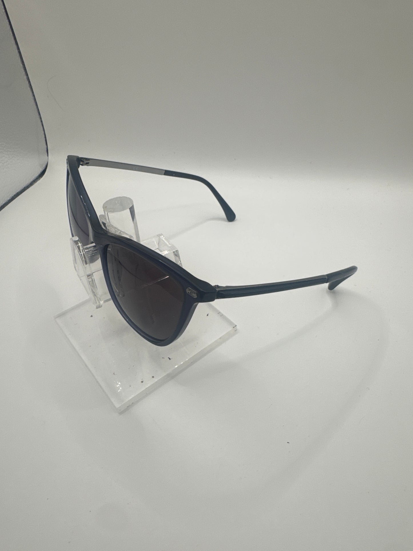 Chanel 5437q Sunglasses in color 503s2