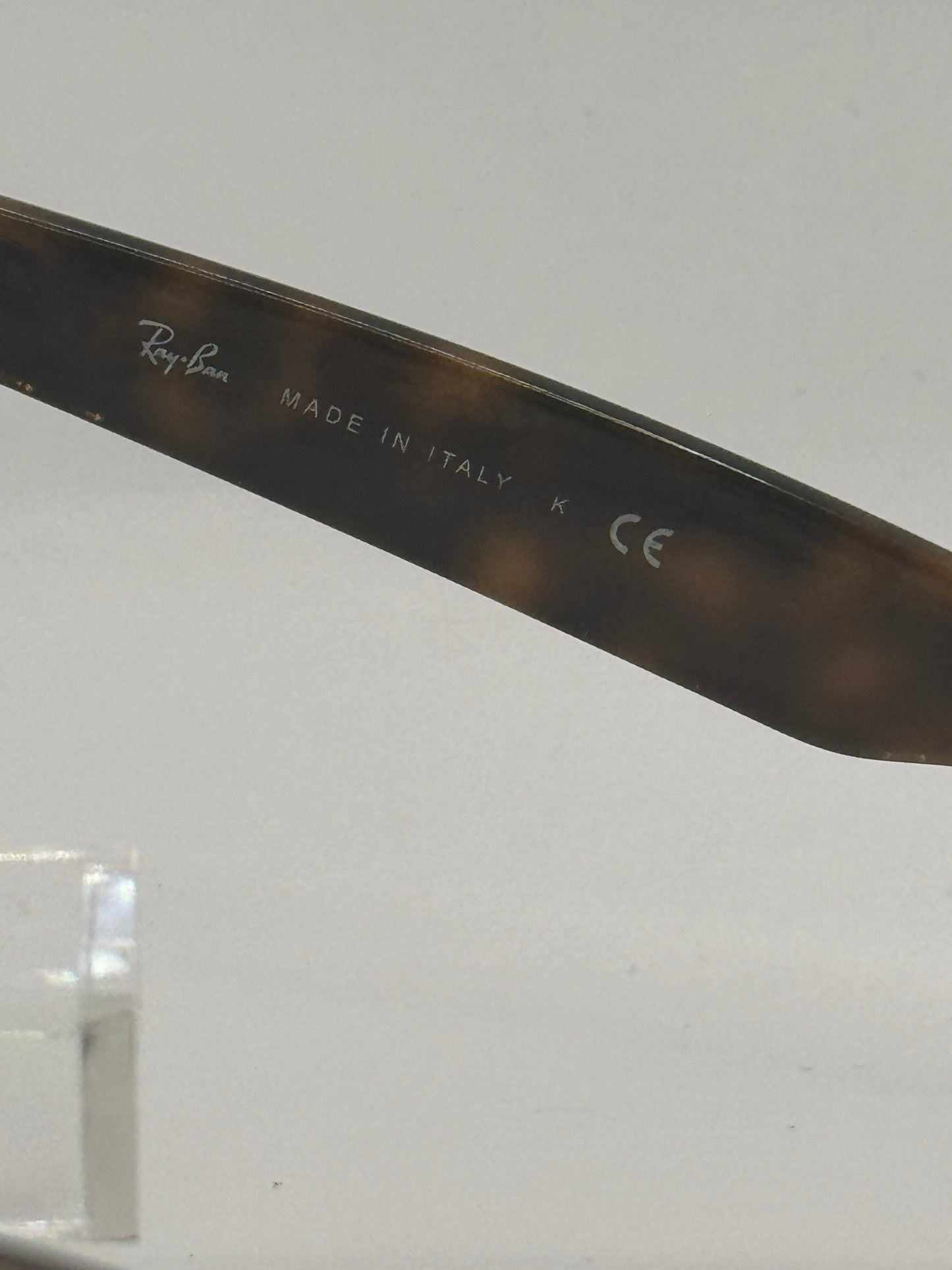 Ray Ban 2132 Sunglasses in color 902