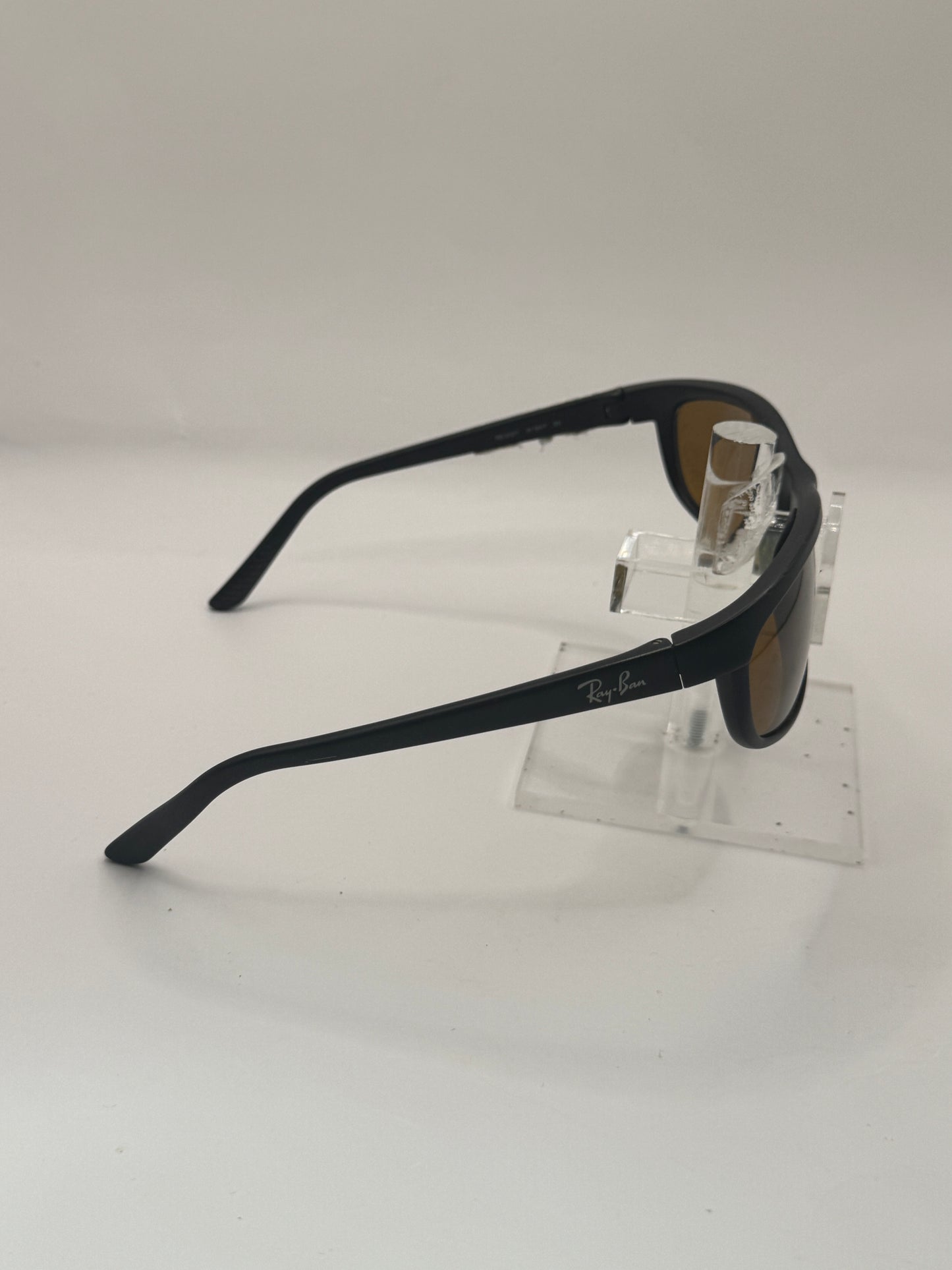 Ray Ban 2027 Sunglasses in color W1847