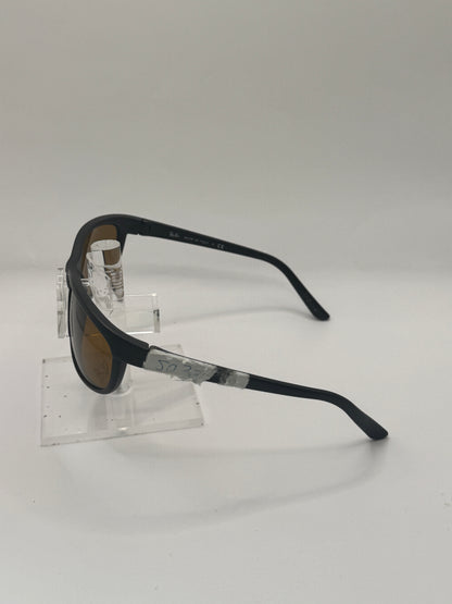 Ray Ban 2027 Sunglasses in color W1847