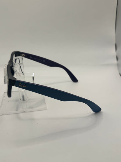 Ray Ban 2132 Sunglasses in color 618371