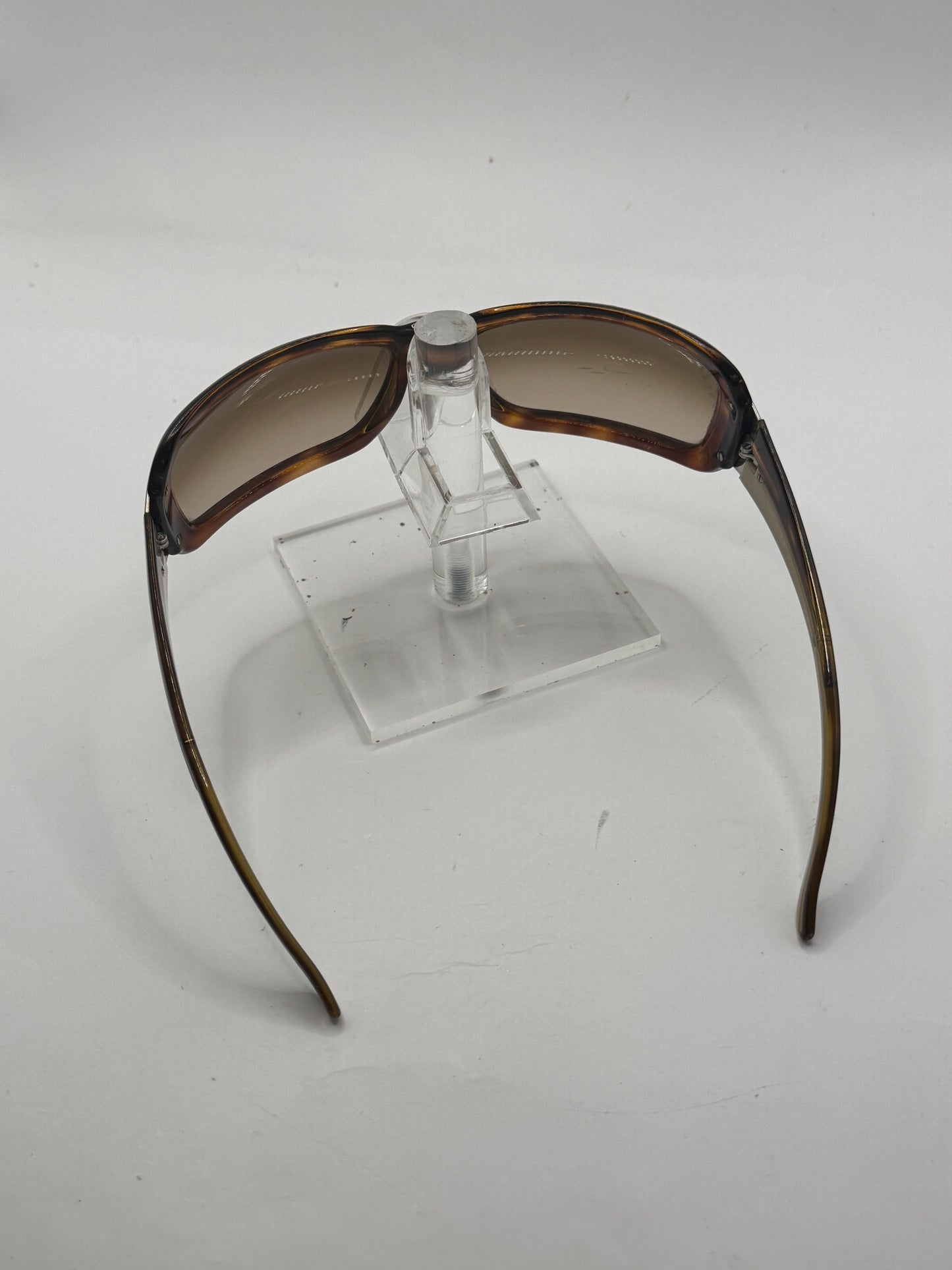 Prada Spr01h Sunglasses in color 4bw6s1