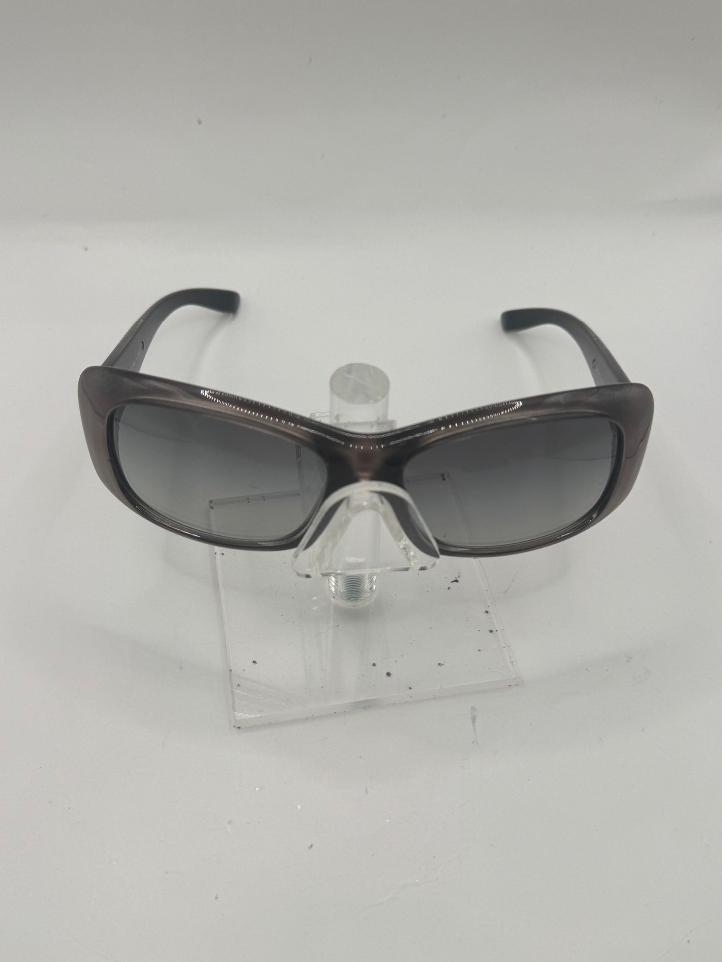 Prada Spr04l Sunglasses in color 7zt3m1
