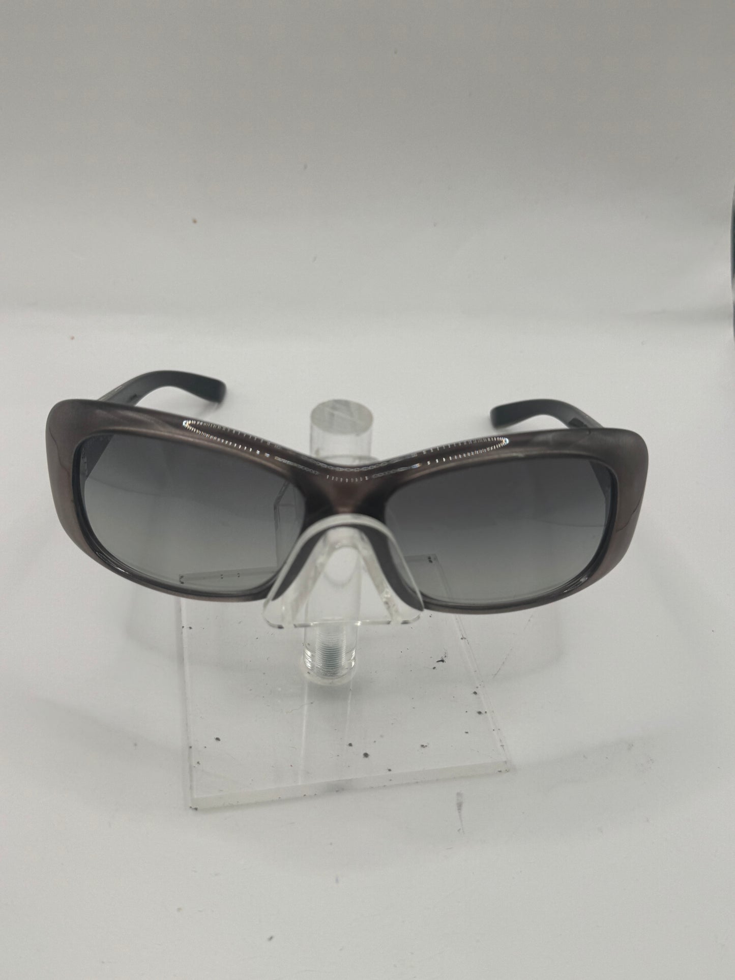 Prada Spr04l Sunglasses in color 7zt3m1
