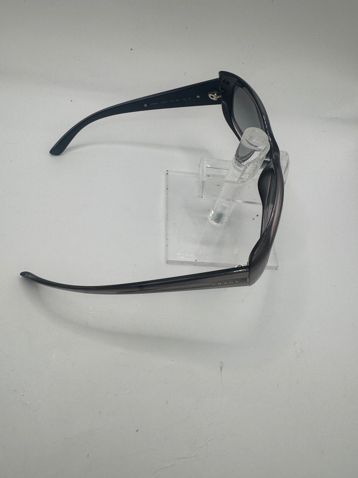 Prada Spr04l Sunglasses in color 7zt3m1