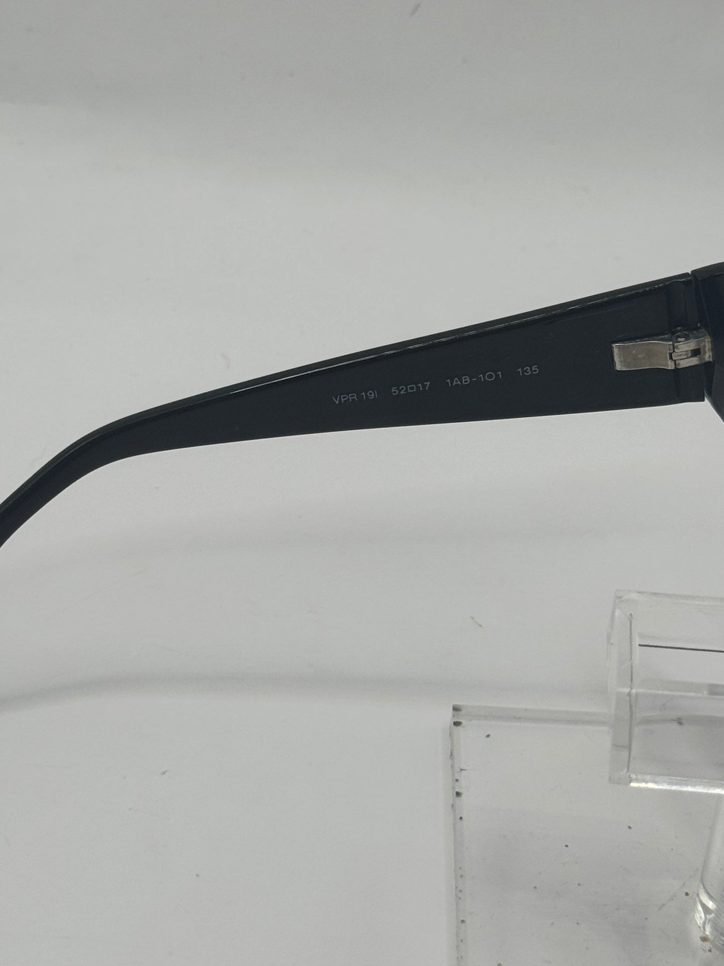 Prada Vpr19i Eyeglasses in color 1ab1o1