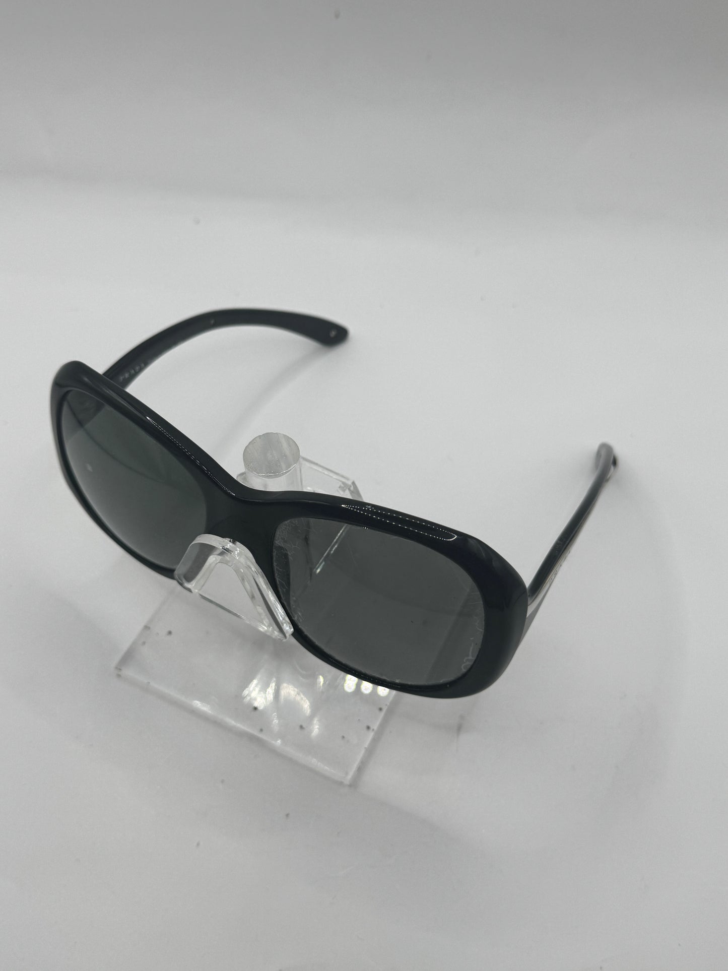 Prada Spr09l Sunglasses in color 1ab3m1
