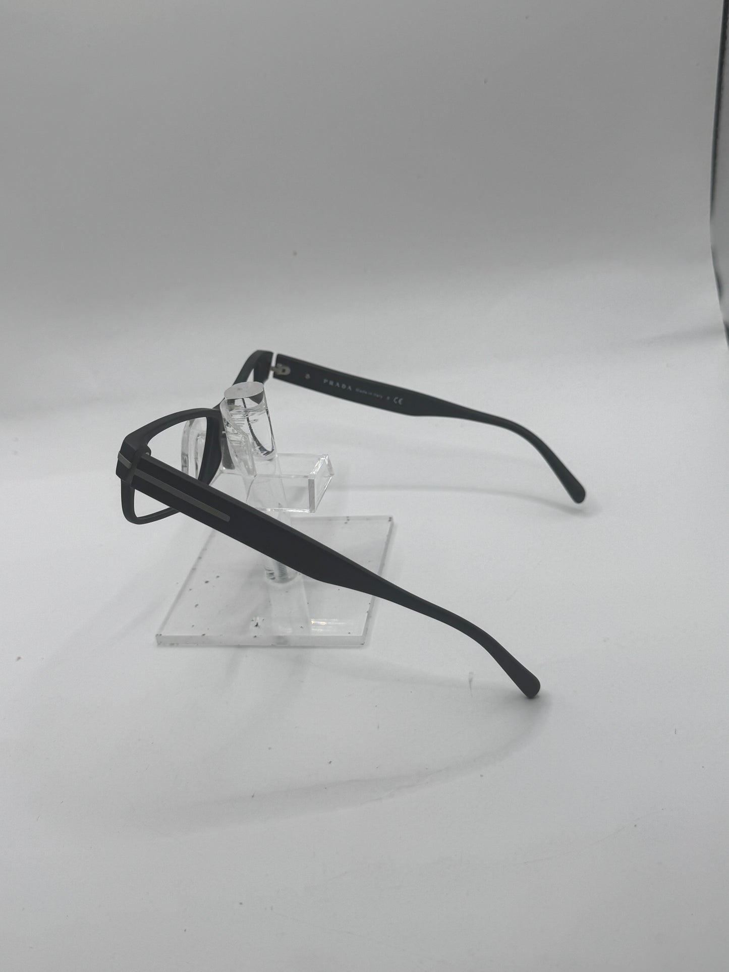 Prada Vpr22r Eyeglasses in color 1bo1o1