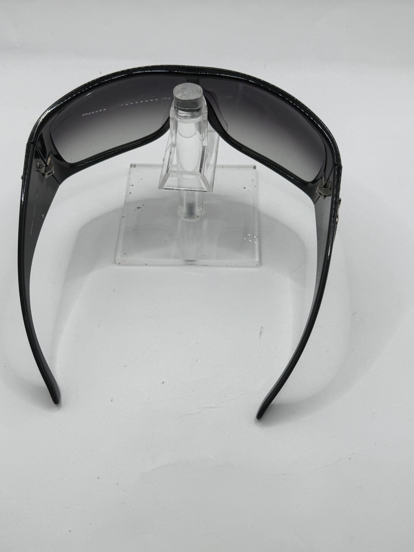 Prada Spr04h Sunglasses in color 1ab5d1