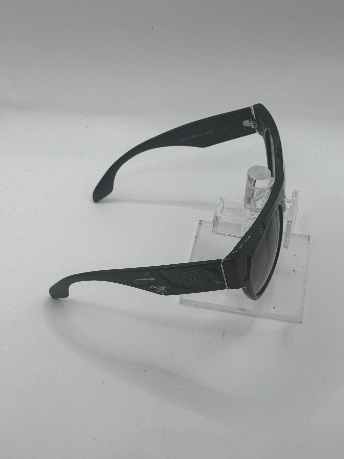 Prada Spr22q Sunglasses in color 1ab0a7