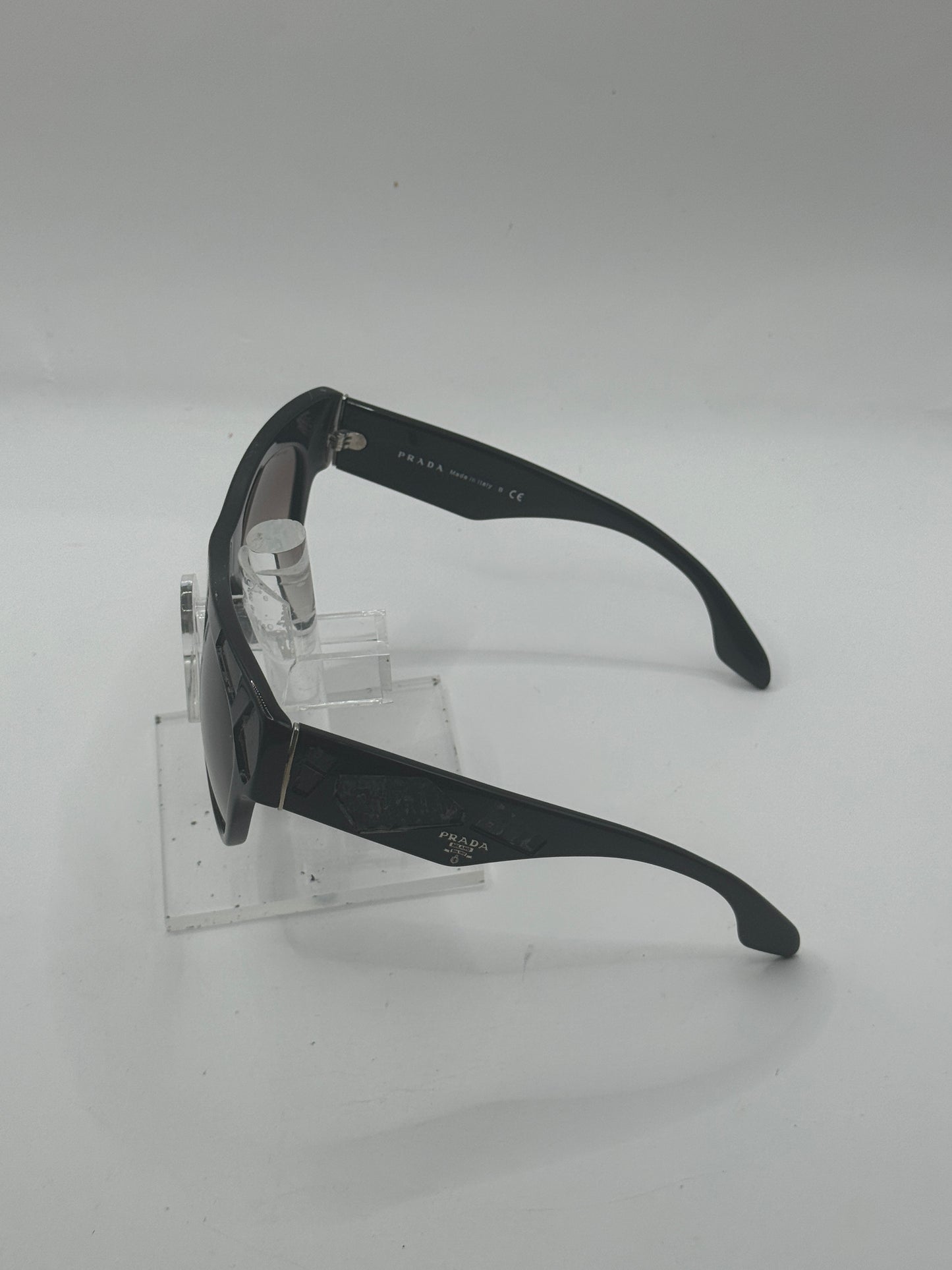 Prada Spr22q Sunglasses in color 1ab0a7