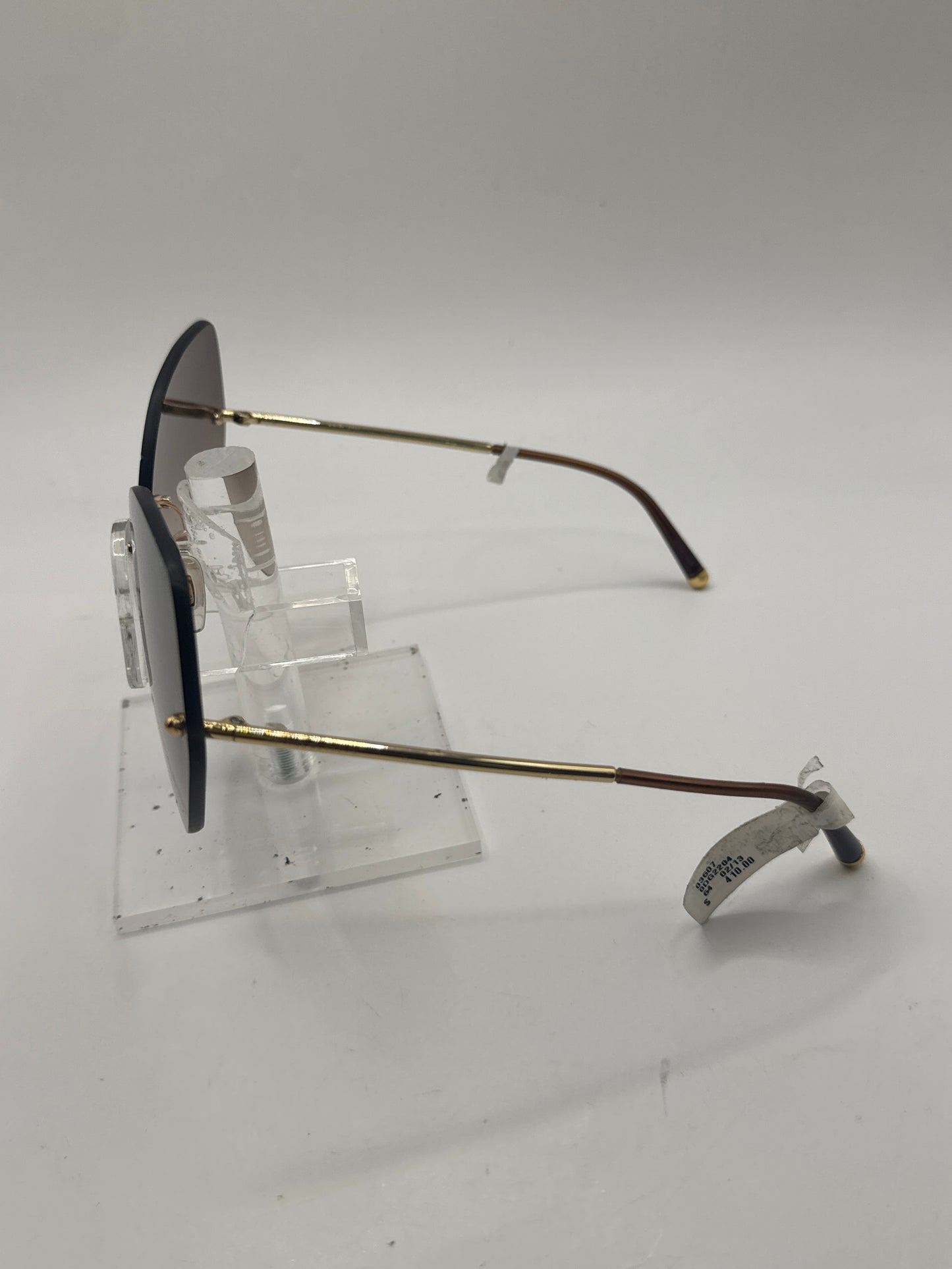 Dolce Gabbana 2204 Sunglasses in color 0213