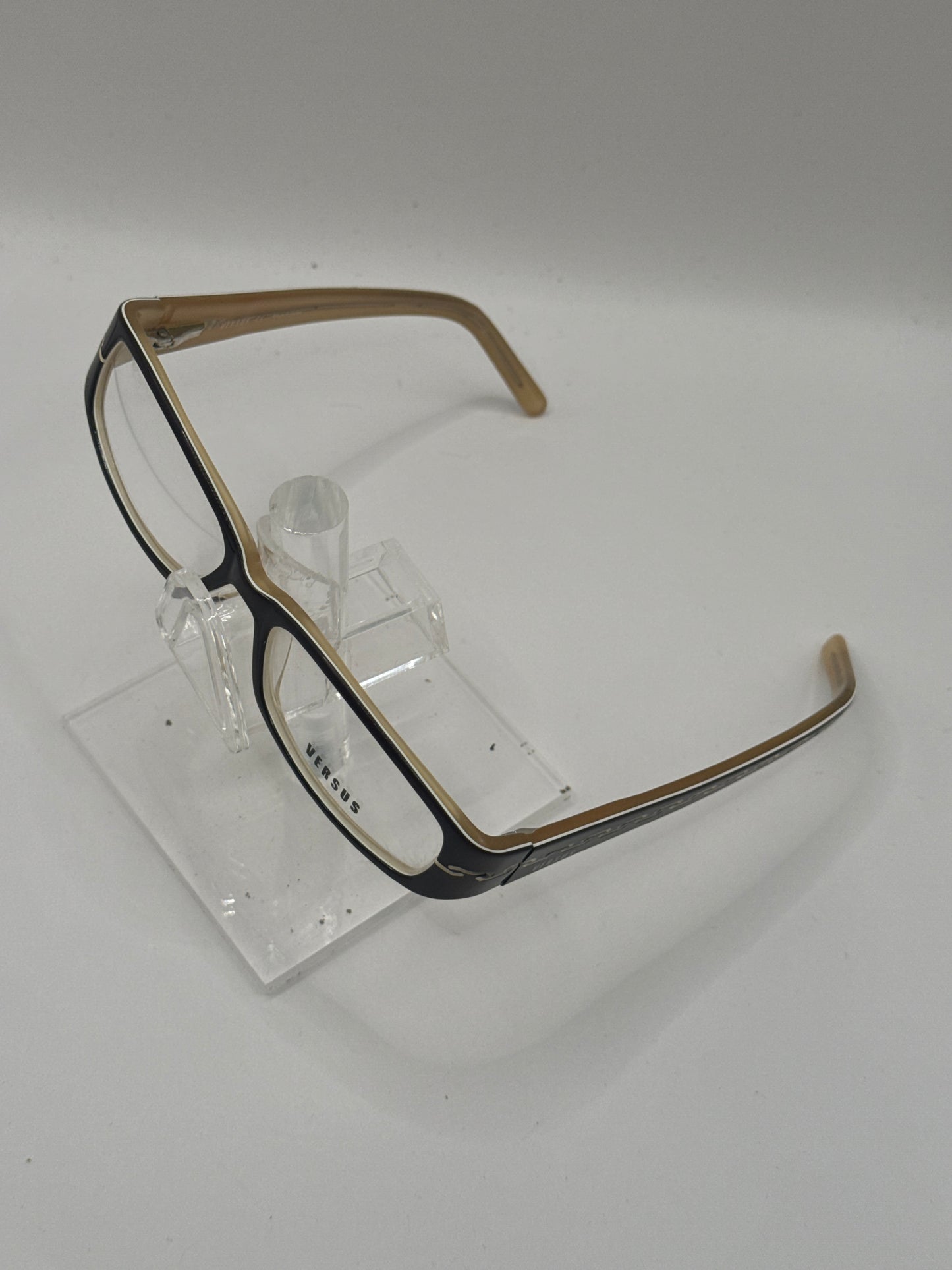 Versus 8059 Eyeglasses in color 601