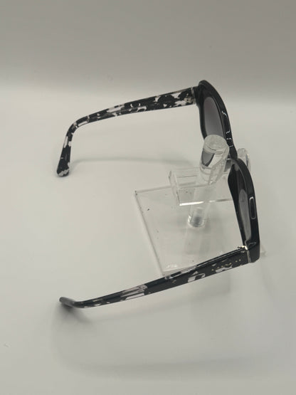 Coach 8166 Sunglasses in color 534811