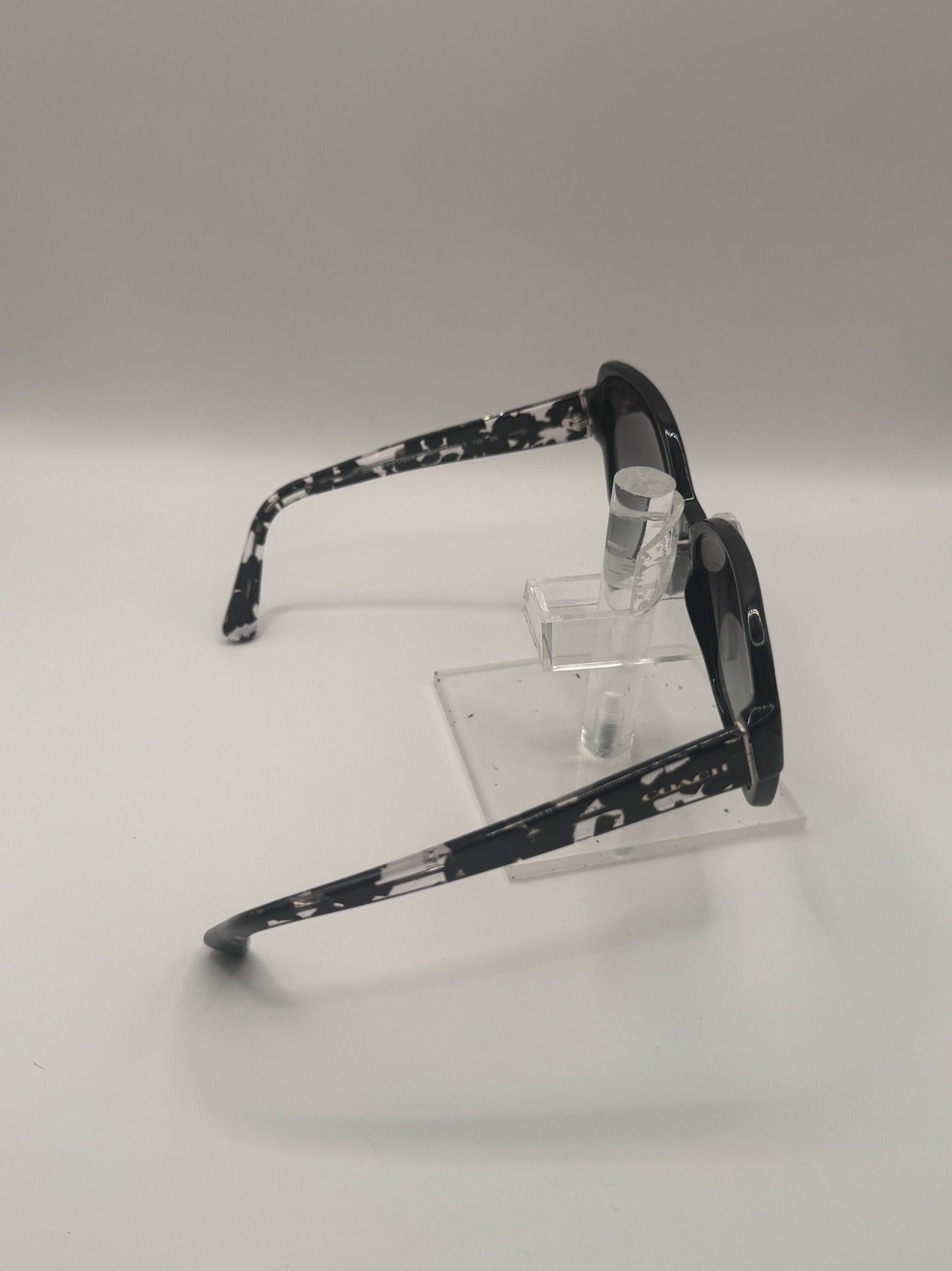 Coach 8166 Sunglasses in color 534811