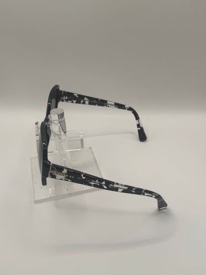 Coach 8166 Sunglasses in color 534811