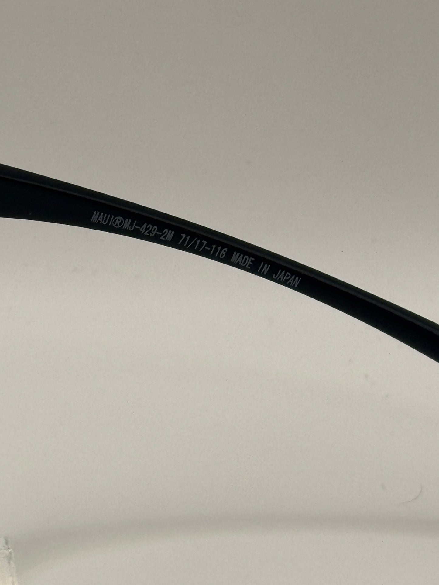 Maui Jim Stone Crushers 429 Sunglasses in color 2m