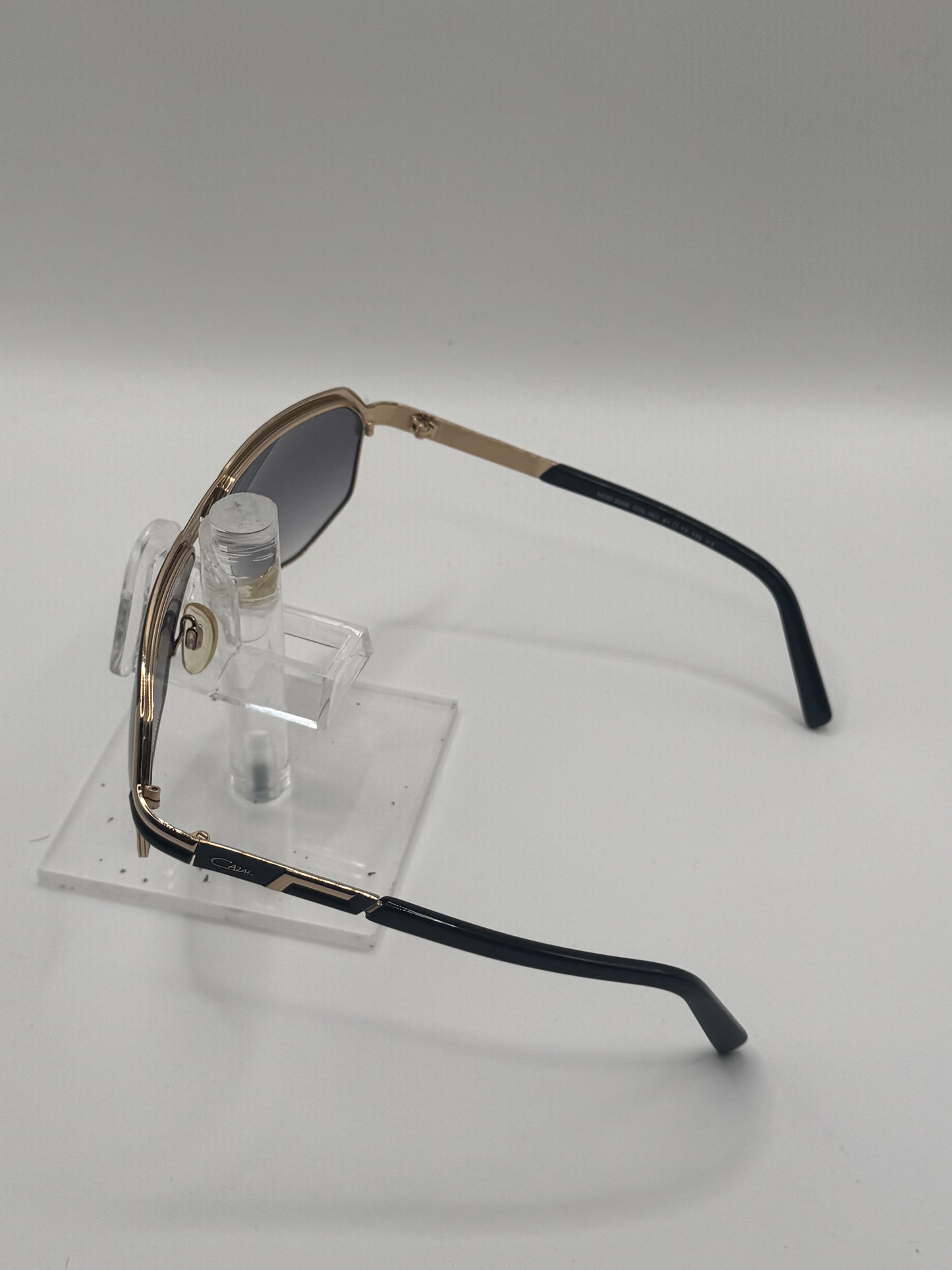 Cazal 9056 Eyeglasses in color 001